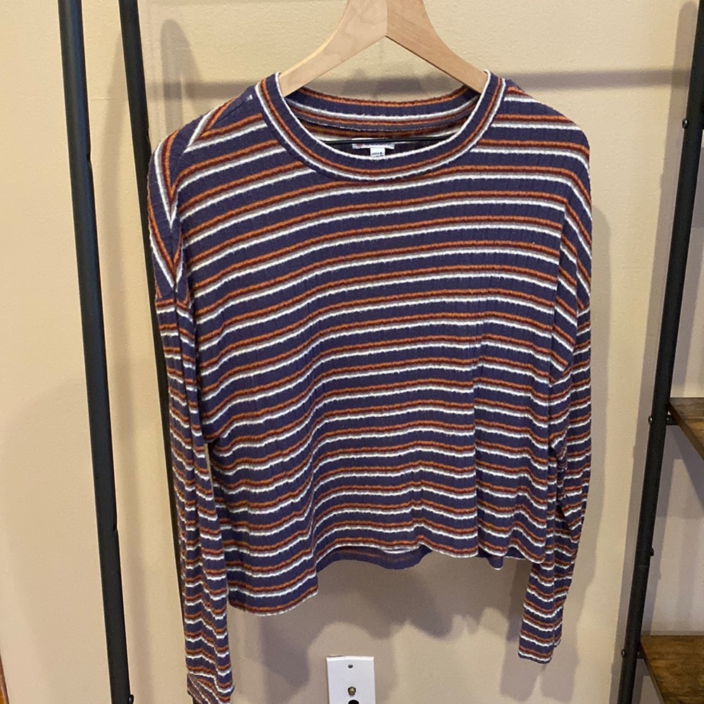 Long sleeve striped lightweight sweater